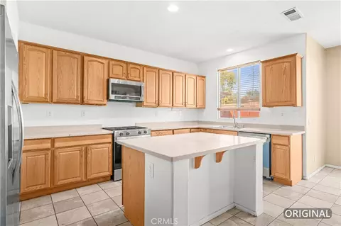 Kitchen - 3613 Whieldon, Perris, CA 92571 photo 2 of 5