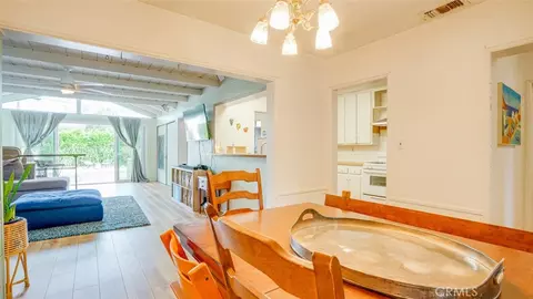 Dining - 330 S Griffith Park Dr, Burbank, CA 91506 photo 2 of 3