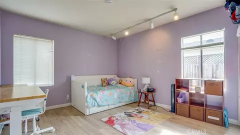 Bedroom - 330 S Griffith Park Dr, Burbank, CA 91506 photo 1 of 2