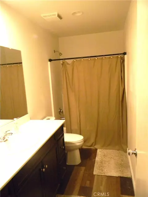 Bath - 3648 Topaz, Lancaster, CA 93535 photo 4 of 4