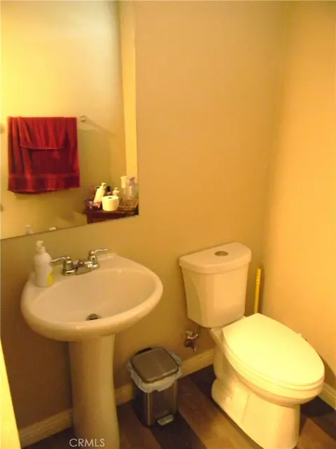 Bath - 3648 Topaz, Lancaster, CA 93535 photo 3 of 4