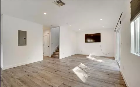 Living - 14111 Sylvan, Van Nuys, CA 91401 photo 9 of 11