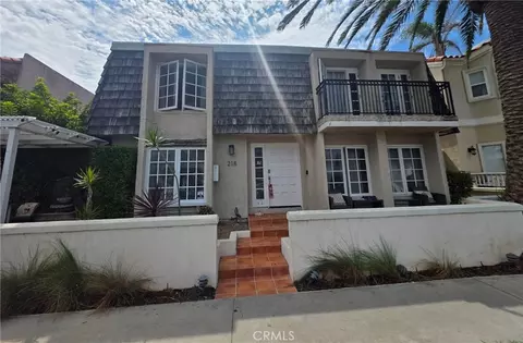 218 16th #B, Huntington Beach, CA 92648