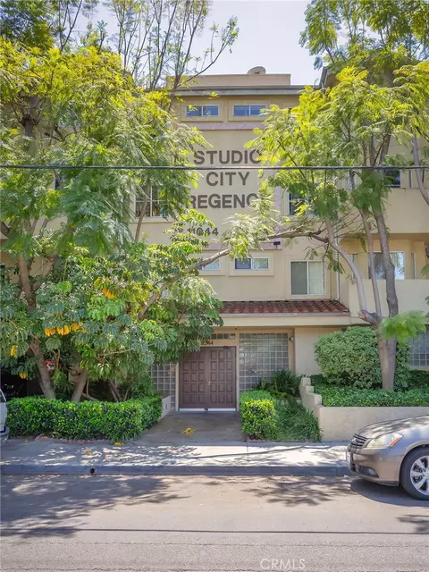 11044 Acama St #302, Studio City, CA 91602