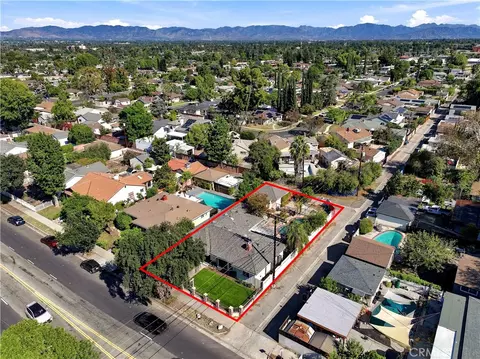 View/Area - 6414 Corbin Ave, Reseda, CA 91335 photo 2 of 3