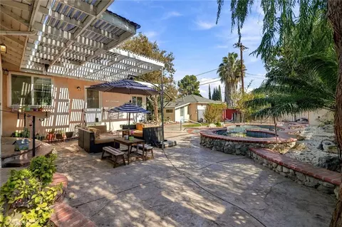 Exterior - 6414 Corbin Ave, Reseda, CA 91335 photo 4 of 8