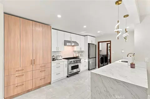 Kitchen - 6414 Corbin Ave, Reseda, CA 91335 photo 1 of 4