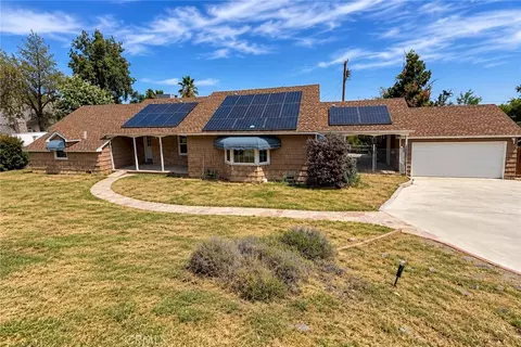 Exterior - 710 D, Taft, CA 93268 photo 1 of 7