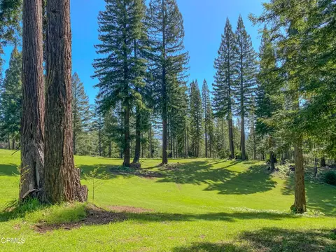 13740 Peregrine Rd, Boonville, CA 95415