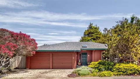 170 Ebbing Way, Fort Bragg, CA 95437