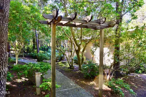 43300 Little River Airport Rd #60, Little River, CA 95456