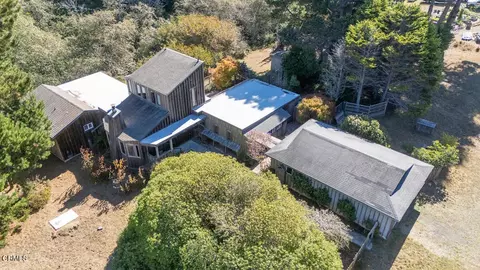 9001 N Highway 1, Mendocino, CA 95460