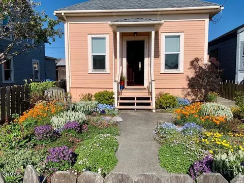 512 N Mcpherson St, Fort Bragg, CA 95437