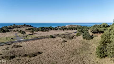 4150 California 1, Albion, CA 95410