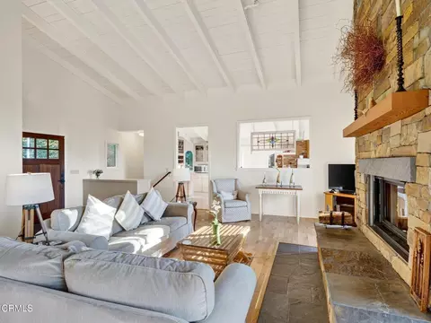 Living - 1101 Cameron Rd, Elk, CA 95432 photo 5 of 5