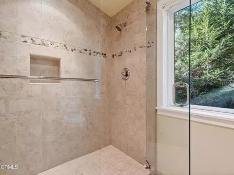 Bath - 1101 Cameron Rd, Elk, CA 95432 photo 2 of 3