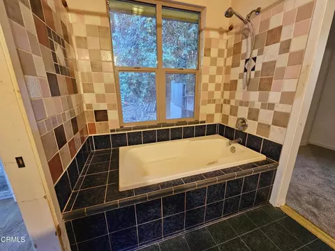 Bath - 27651 Skyview Rd, Willits, CA 95490 photo 3 of 4