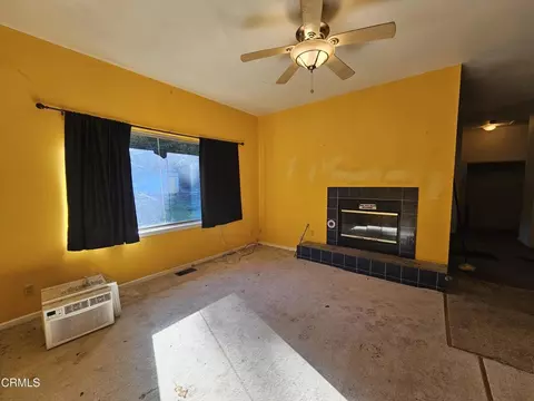Living - 27651 Skyview Rd, Willits, CA 95490 photo 2 of 2