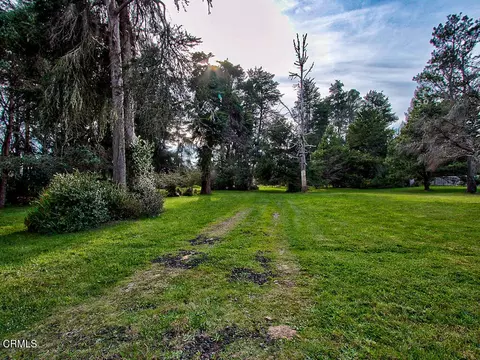 19100 Summers Ln, Fort Bragg, CA 95437