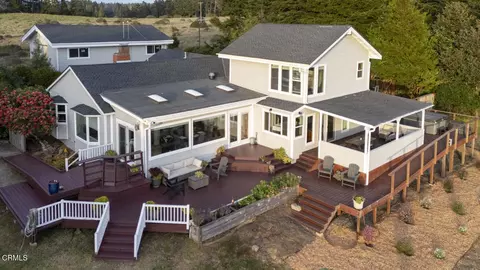 32751 Navarro Ridge Rd, Albion, CA 95410