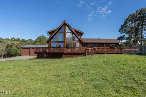 24763 Sashandre Ln, Fort Bragg, CA 95437