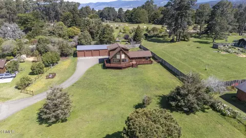 24763 Sashandre Ln, Fort Bragg, CA 95437