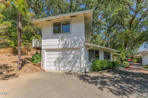 Exterior - 925 Knob Hill Rd, Ukiah, CA 95482 photo 12 of 19