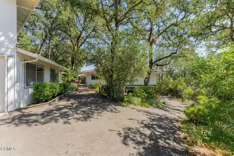 Exterior - 925 Knob Hill Rd, Ukiah, CA 95482 photo 13 of 19