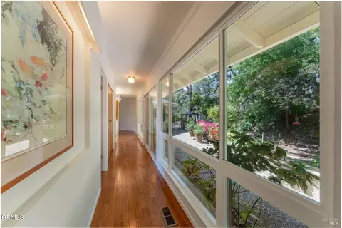Entry Way - 925 Knob Hill Rd, Ukiah, CA 95482 photo 3 of 3