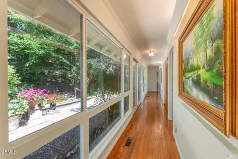 Entry Way - 925 Knob Hill Rd, Ukiah, CA 95482 photo 2 of 3