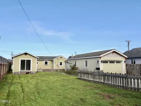 121 Livingston St, Fort Bragg, CA 95437