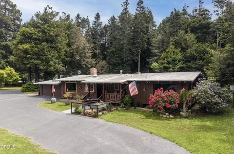 19201 Basin View Dr, Fort Bragg, CA 95437