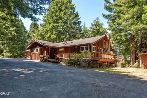 32500 Nameless Ln, Fort Bragg, CA 95437