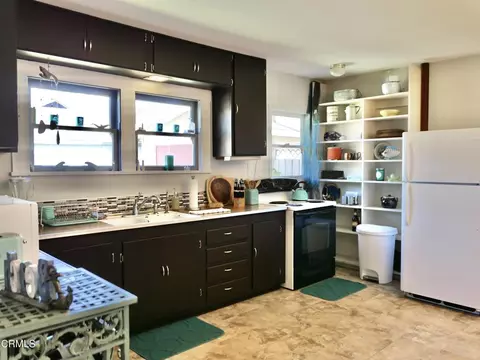 Kitchen - 730 E Chestnut St, Fort Bragg, CA 95437 photo 1 of 2