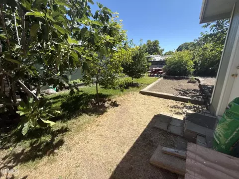Exterior - 255 Burlington Dr, Ukiah, CA 95482 photo 4 of 13