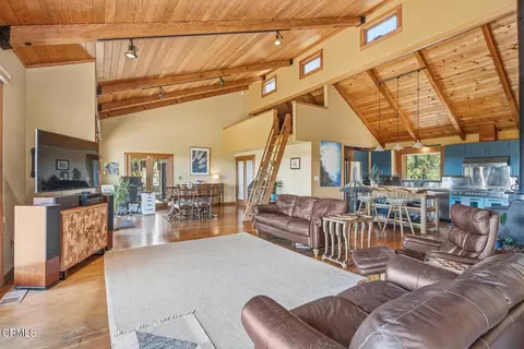 Living - 3400 Chardonnay Ln, Philo, CA 95466 photo 3 of 4