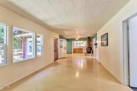 Living - 18961 Symes Ln, Fort Bragg, CA 95437 photo 1 of 3