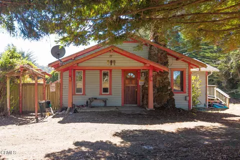 43751 Crispin Rd, Manchester, CA 95459