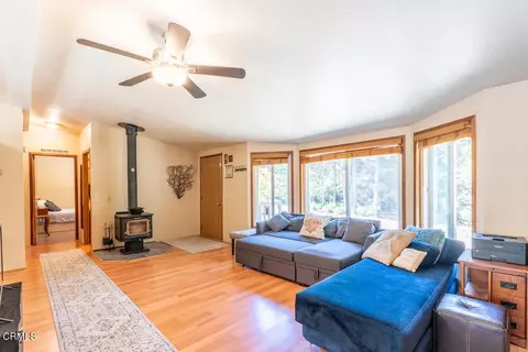 31290 Thomas Ln, Fort Bragg, CA 95437
