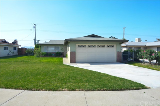 16373 Owen St, Fontana, CA 92335 photo 1