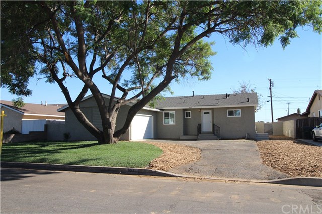 651 Erwin St, Rialto, CA 92376 photo 1