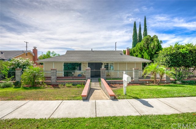 960 Highland Ct, Upland, CA 91786 photo 1