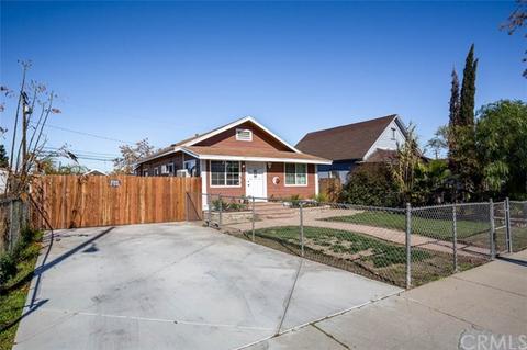 216 E 5th St, Perris, CA 92570 photo 1