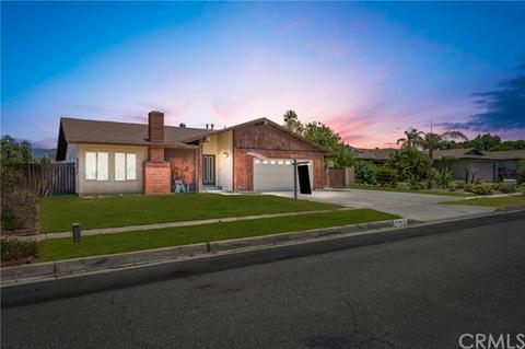 823 Frontier Ave, Redlands, CA 92374 photo 1