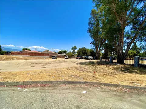 1053 N Madison St, San Bernardino, CA 92411