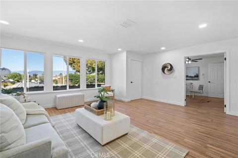 1039 W Clifton Ave, Redlands, CA 92373 photo 1