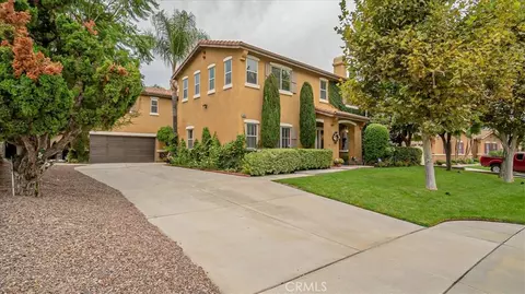 30357 Mission St, Highland, CA 92346
