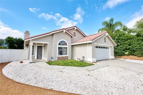 15167 Mimosa Dr, Lake Elsinore, CA 92530