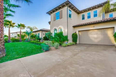 19515 Walnut Peak Dr, Walnut, CA 91789