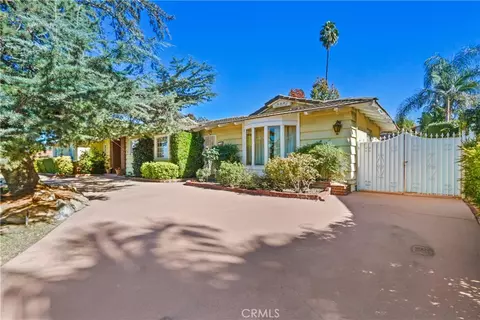 822 S Montezuma Way, West Covina, CA 91791